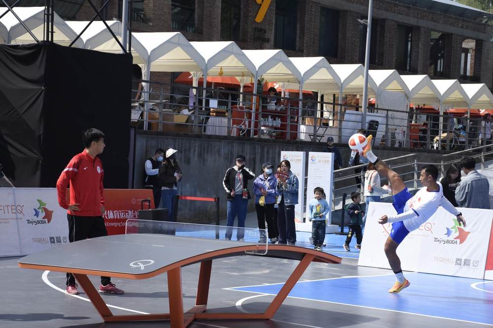 武汉三镇官宣：30岁前国脚合同到期离队，接近加盟中超第8